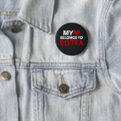 Badge Rond 5 Cm Mon coeur appartient à Elvira (En situation)