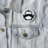Badge Rond 5 Cm Moustache Penguin (En situation)