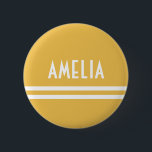 Badge Rond 5 Cm Nom des bandes de décoration Monogramme Blanc Jaun<br><div class="desc">Ce monogramme rayé mignon et élégant est parfaitement simple et doux avec son design polyvalent. Ajoutez votre nom,  et faites-le vous-même !</div>
