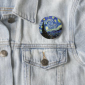 Badge Rond 5 Cm Nuit Starry Par Vincent Van Gogh 1889 (En situation)