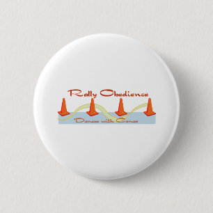 Badge Rond 5 Cm Obéissance de rassemblement, danses avec des cônes