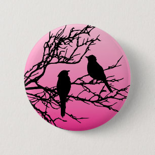 Badge Rond 5 Cm Oiseaux sur une branche, Noir contre Aube Rose