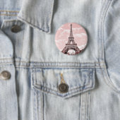 Badge Rond 5 Cm Paris dans Tour Eiffel rose (En situation)