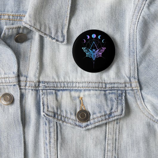 Badge Rond 5 Cm Pastel Goth Moon Moth Croissant Géométrie (En situation)