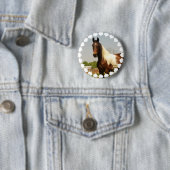 Badge Rond 5 Cm Peignez le bouton de cheval (En situation)