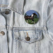 Badge Rond 5 Cm Peignez le cheval courant 2 (En situation)