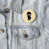 Badge Rond 5 Cm Petite fille Ninja sur jaune (En situation)