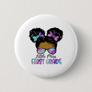 Badge Rond 5 Cm Petite Mademoiselle 1re année Chignon Débraillé Ck