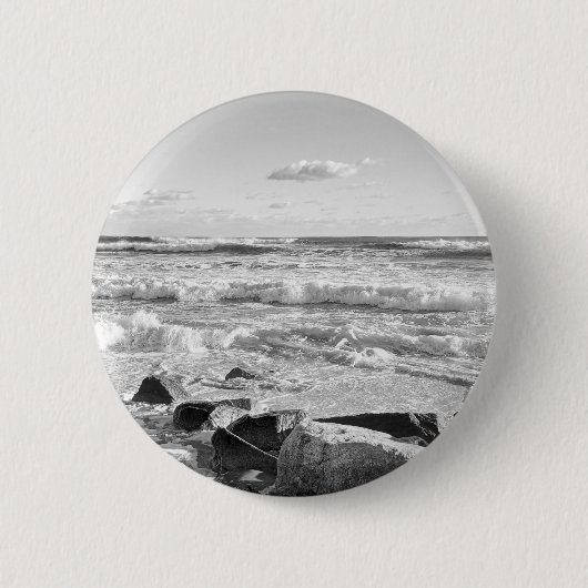 Badge Rond 5 Cm Photo en noir et blanc des vagues de l'océan Atlan (Devant)