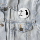 Badge Rond 5 Cm Pin. d'Alice (En situation)