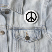BADGE ROND 5 CM PIN DE PE (En situation)