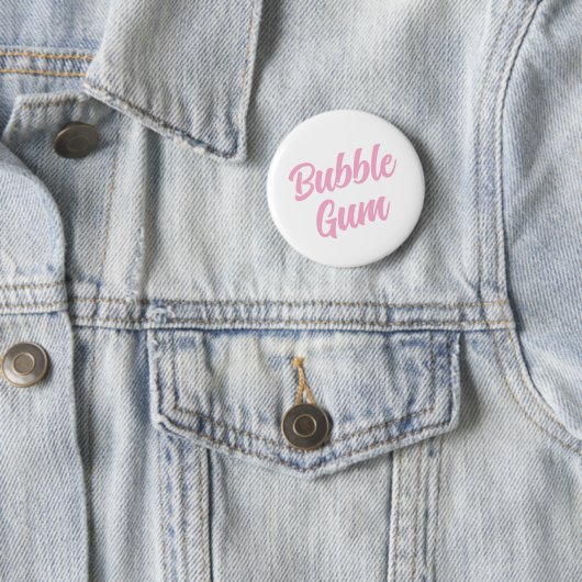 Badge Rond 5 Cm Pink Bubble Gum Simple Typography Fun Whimsical (En situation)