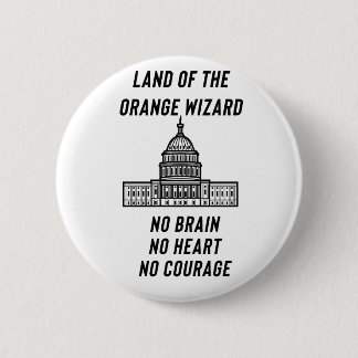 Badge Rond 5 Cm Political Satire: The Orange Wizard’s Capitol