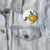 Badge Rond 5 Cm Pomme avec ver (En situation)