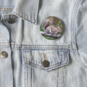 Badge Rond 5 Cm Pose d'écureuil (En situation)