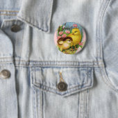 Badge Rond 5 Cm Poussins de Pâques - Joyeux Pâques ! Pince (En situation)