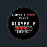 Badge Rond 5 Cm Pregnancy Announcement Baby Player 2<br><div class="desc">Funny Gamer "Player 1 Ready Player 2 Loading" Maman 2nd baby pregnancy announcement present. Mothers Day Toxits,  for Women,  great to wear during baby shower,  gender reveal party or pregnancy announcement</div>