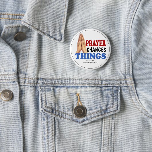 Badge Rond 5 Cm Prière Mains La Prière Change Les Choses (En situation)