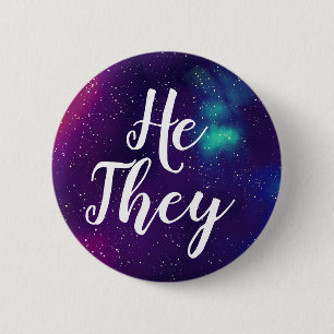 Badge Rond 5 Cm Pronom personnalisable de galaxie de He/They