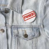 BADGE ROND 5 CM PWNED (En situation)