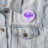 Badge Rond 5 Cm Rachel en violet (En situation)