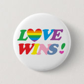 Badge Rond 5 Cm Rainbow Love Wins Heart LGBT (Devant)