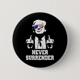 Badge Rond 5 Cm Renoncer au président Donald Trump sur le doigt d'