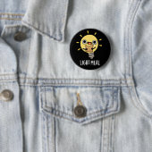 Badge Rond 5 Cm Repas Léger Funny Electrique Puce Jeu Basse BG (En situation)