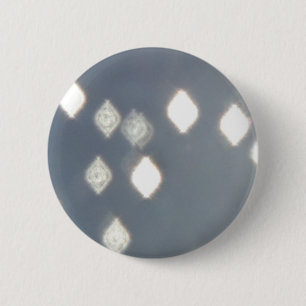 Badge Rond 5 Cm Rhombusmuster auf blaugrauem Hintergrund