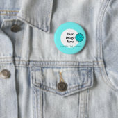 Badge Rond 5 Cm Ruban bleu/Turquoise Tmpl par Kenneth Yoncich (En situation)