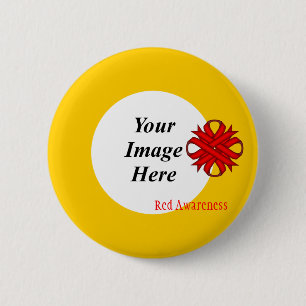 Badge Rond 5 Cm Ruban rouge de trèfle Modèle par Kenneth Yoncich