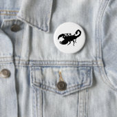 Badge Rond 5 Cm Scorpion (En situation)