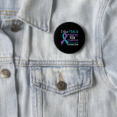 Badge Rond 5 Cm Semicolon Turquoise et violet sensibilisation au s (En situation)