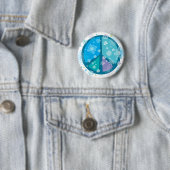 Badge Rond 5 Cm Signe de paix fleuri (En situation)