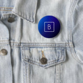 Badge Rond 5 Cm Simple moderne bleu foncé Ombre dégradé et monogra (En situation)