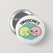 Badge Rond 5 Cm Smoochies Drôle Baiser Mochi Pun (Devant & derrière)