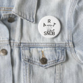 Badge Rond 5 Cm "Snob d'art " (En situation)