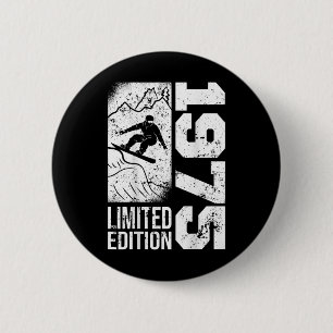 Badge Rond 5 Cm Snowboarder Vintage 1975 Anniversaire Snowboard Sn