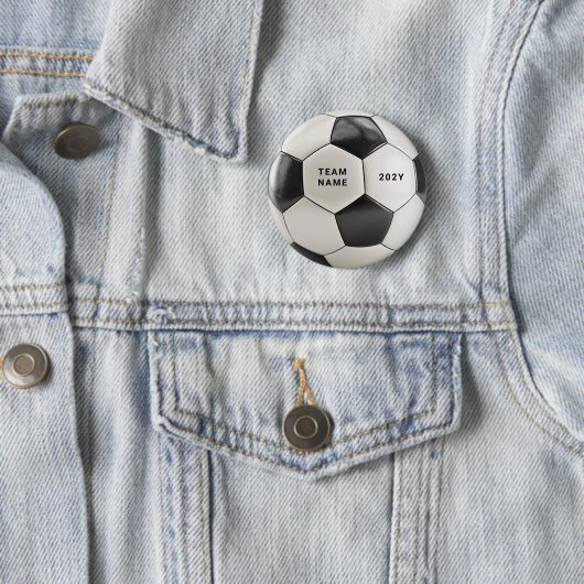 Badge Rond 5 Cm Soccer Ball Button Pin | Custom Team Name Buttons (En situation)
