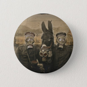 Badge Rond 5 Cm Soldats Masques d'âne et de gaz