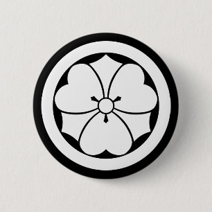 Badge Rond 5 Cm Sorcière en bois avec épées en cercle