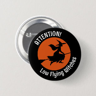 Badge Rond 5 Cm Sorcière sur chambre