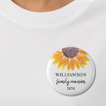 Badge Rond 5 Cm Souvenir de la Réunion en famille<br><div class="desc">Ce bouton de réunion de famille fait un adorable gardien pour votre famille se réunir. Il est décoré d'un tournesol jaune aquarelle. Facile à personnaliser. Utilisez l'option Personnaliser supplémentaire pour modifier la taille, le style ou la couleur du texte. Parce que nous créons notre propre oeuvre, vous ne trouverez pas...</div>