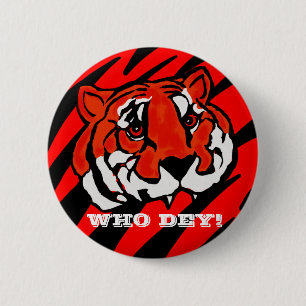 BADGE ROND 5 CM STRIPES ORANGE ET NOIR
