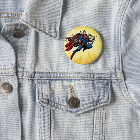 Badge Rond 5 Cm Superman breaks chains (En situation)