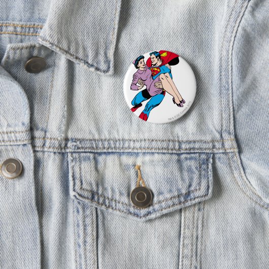 Badge Rond 5 Cm Superman secourt Louis (En situation)