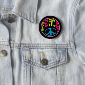 Badge Rond 5 Cm SYMBOLE DE LA PAIX Hippie (En situation)