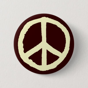 Badge Rond 5 Cm Symbole de paix approximatif - crème sur le brun