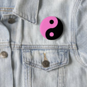 Badge Rond 5 Cm Symbole rose de Yin Yang (En situation)