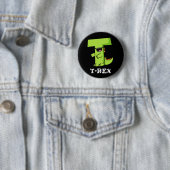 Badge Rond 5 Cm T-Rex Funny Alphabet Dinosaure Pun Dark BG (En situation)